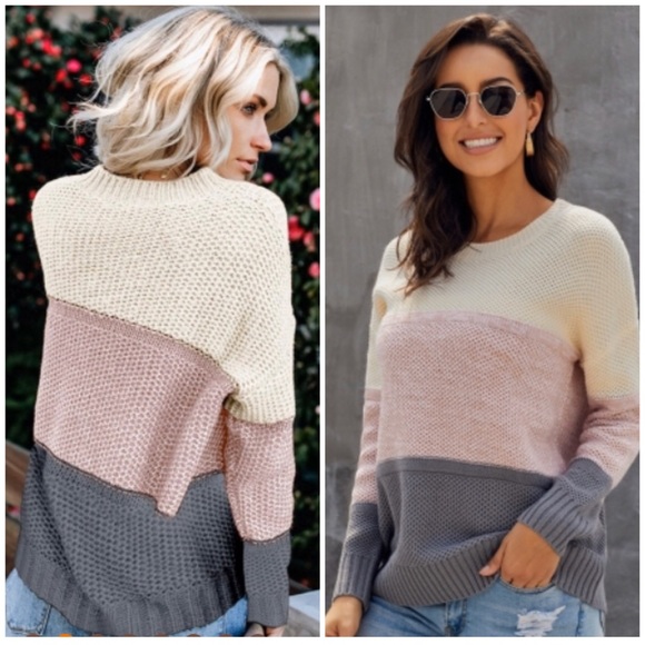 🎉HP🎉⚠️1 Small LEFT! Gray Color-block Sweater - Picture 2 of 5